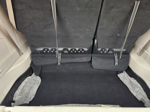 Used 2023 Chrysler Pacifica Limited FWD image 35