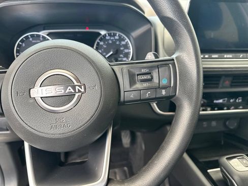 Used 2023 Nissan Rogue SV AWD/4WD image 15
