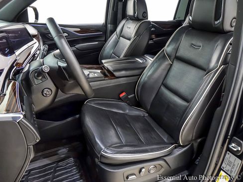 Used 2022 Cadillac Escalade ESV Premium Luxury AWD/4WD image 13