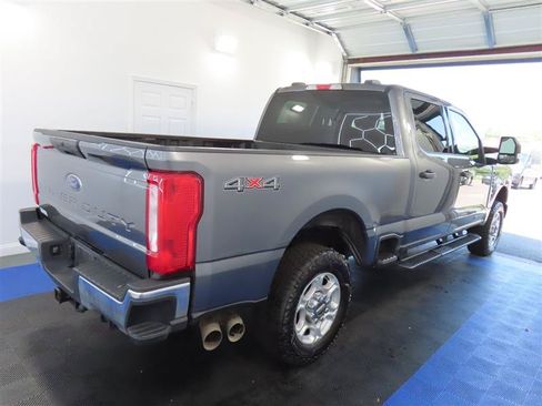 Used 2025 Ford F250 XLT AWD/4WD image 14