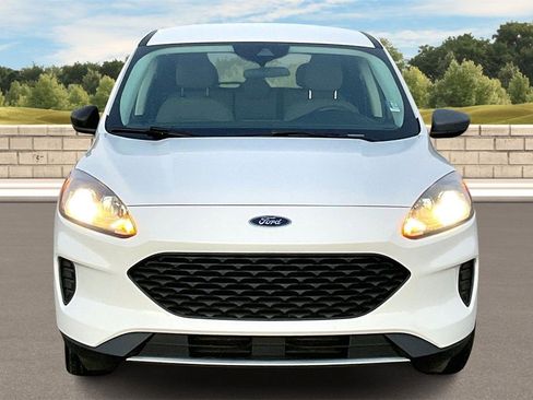 Used 2022 Ford Escape S image 3