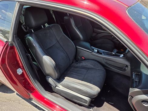 Used 2018 Dodge Challenger SXT Plus RWD image 17