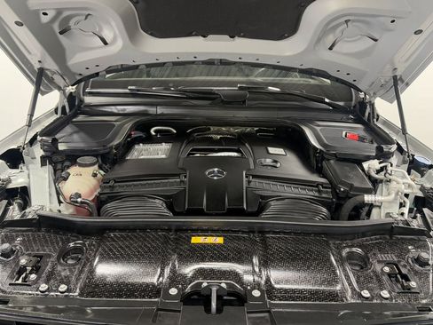 Certified 2024 Mercedes-Benz GLS 580 4MATIC w/ Warmth & Comfort Package image 38