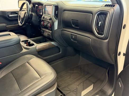 Used 2021 Chevrolet Silverado 1500 LT Trail Boss w/ Convenience Package II AWD/4WD image 18