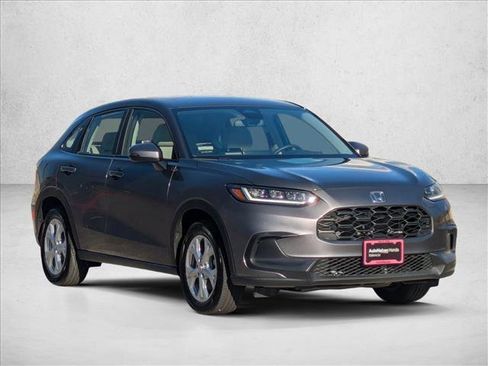 Used 2025 Honda HR-V LX image 3