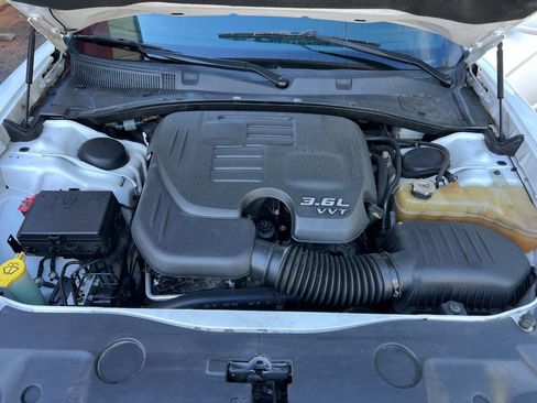 Used 2014 Dodge Charger SXT image 21