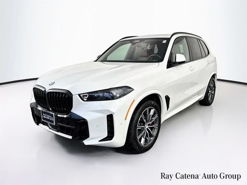 Used 2026 BMW X5 xDrive40i w/ M Sport Package AWD/4WD image 3