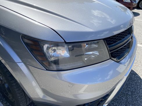 Used 2019 Dodge Journey Crossroad w/ Driver Convenience Group FWD image 16