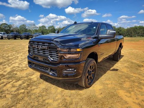 New 2025 RAM 2500 Big Horn image 4