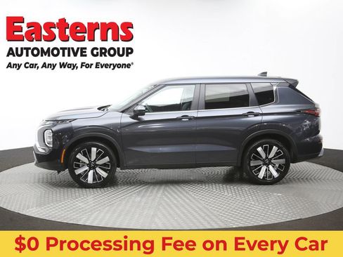 Used 2025 Mitsubishi Outlander SE FWD image 60