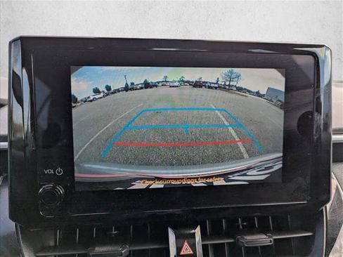 Used 2024 Toyota Corolla LE image 18