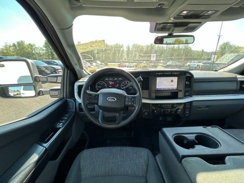 Used 2024 Ford F350 XLT AWD/4WD image 37