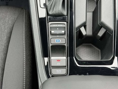 Used 2025 Honda Accord Sport image 16