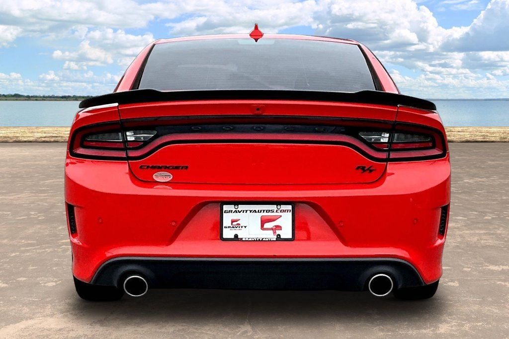 Used 2022 Dodge Charger R/T w/ Blacktop Package RWD image 5