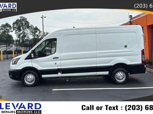 Used 2020 Ford Transit 250 Medium Roof AWD w/ Load Area Protection Package image 4
