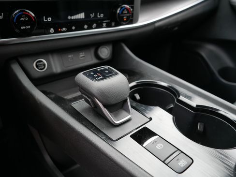 Certified 2023 Nissan Rogue SV w/ SV Premium B Package AWD/4WD image 24