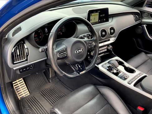 Used 2019 Kia Stinger GT2 image 16