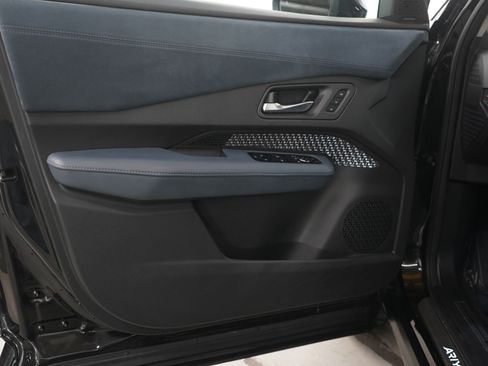 Used 2023 Nissan Ariya image 19