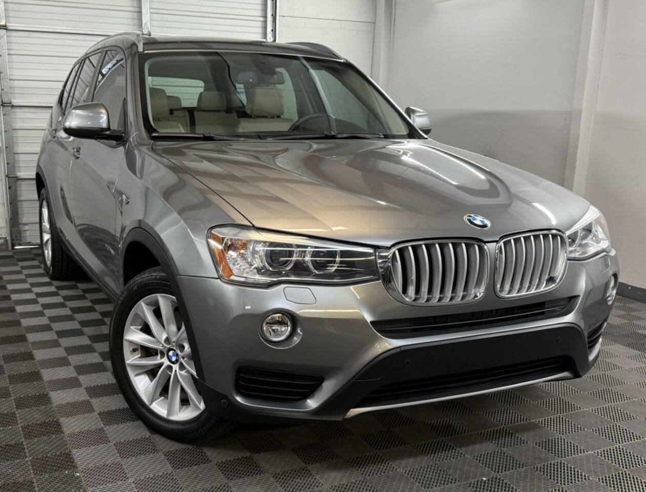 Used 2016 BMW X3 xDrive28i w/ Premium Package AWD/4WD image 1