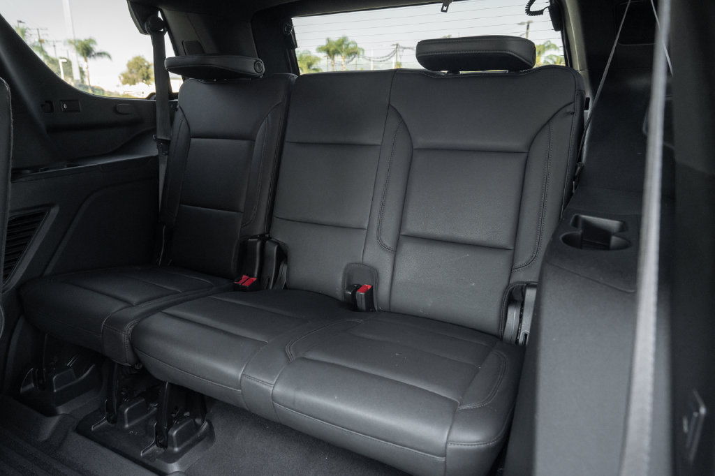 Used 2024 Chevrolet Tahoe LT w/ Luxury Package AWD/4WD image 40
