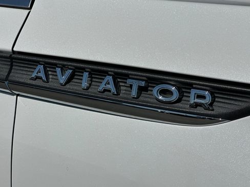 Used 2020 Lincoln Aviator Reserve w/ Equipment Group 202A AWD/4WD image 28