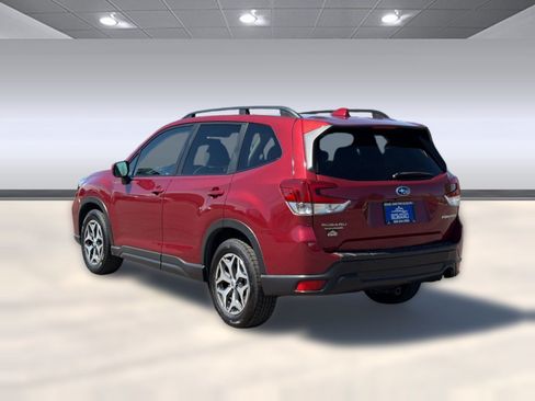 Used 2019 Subaru Forester Premium w/ All-Weather Package AWD/4WD image 3