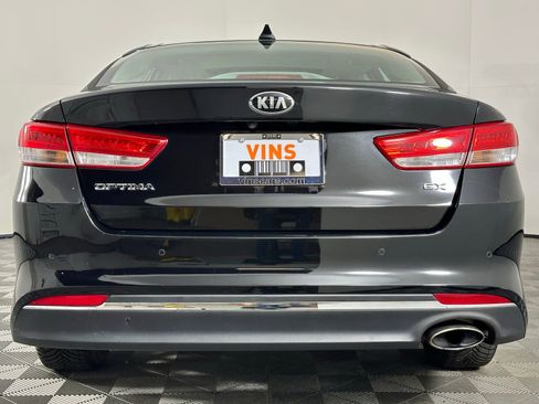 Used 2018 Kia Optima EX w/ Premium Package image 24