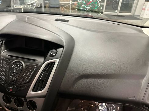 Used 2014 Ford Focus SE w/ SE Sport Package image 55