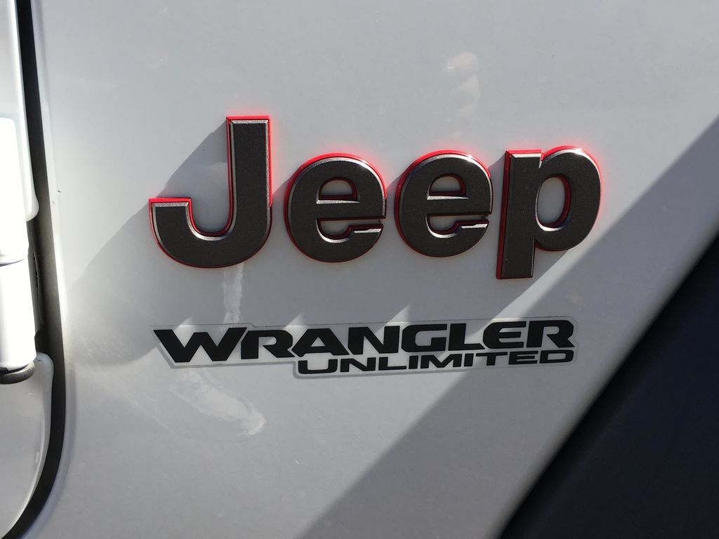 Used 2021 Jeep Wrangler Unlimited Rubicon AWD/4WD image 9