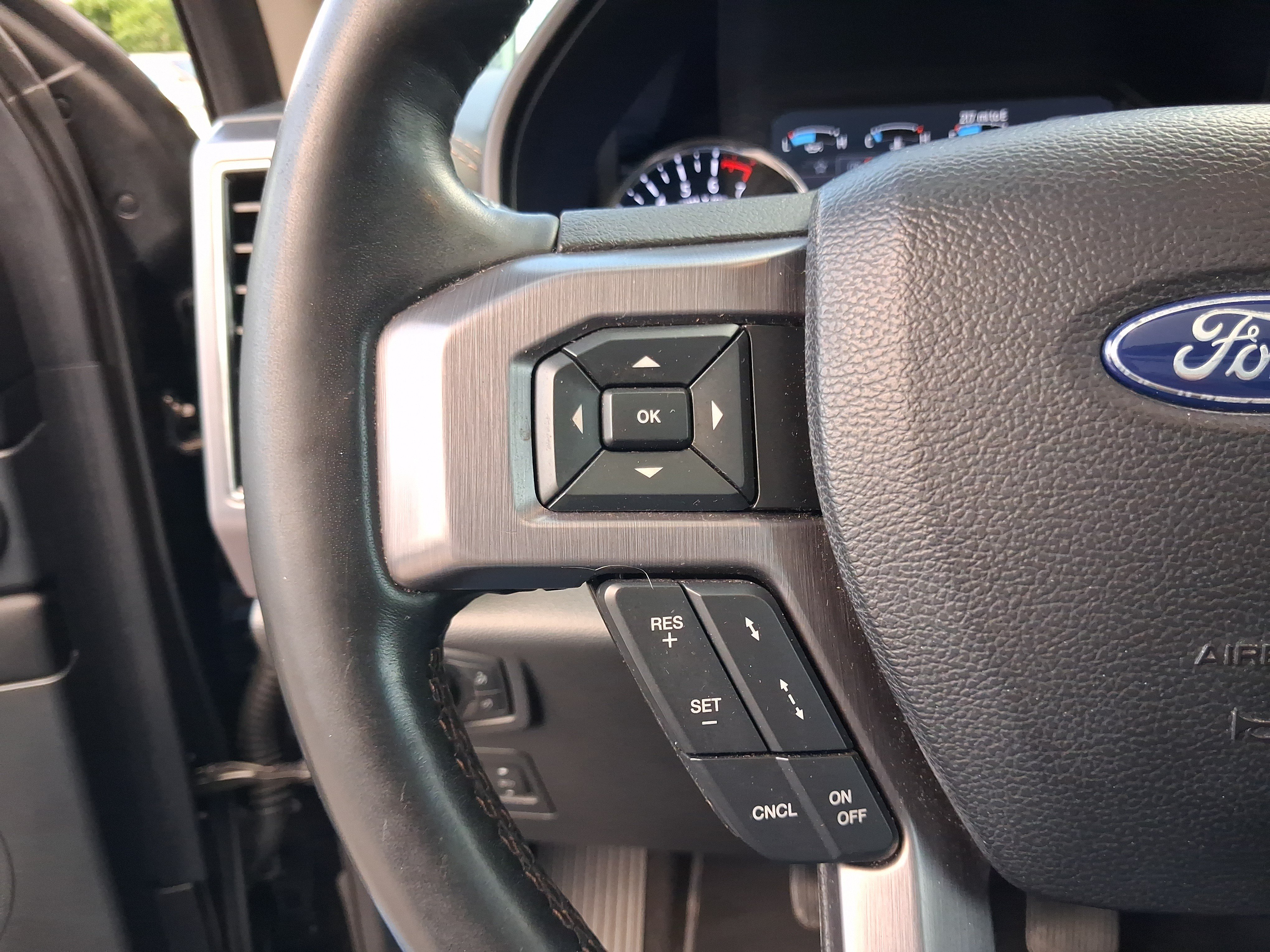 Used 2020 Ford Expedition Max Platinum AWD/4WD image 16