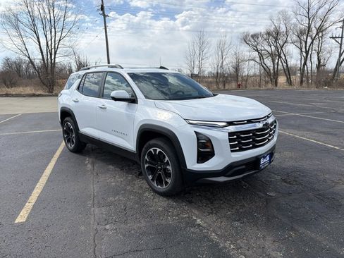 New 2026 Chevrolet Equinox LT image 3