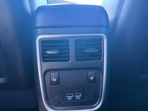 Used 2019 Dodge Charger SXT w/ Leather Interior Group RWD image 30