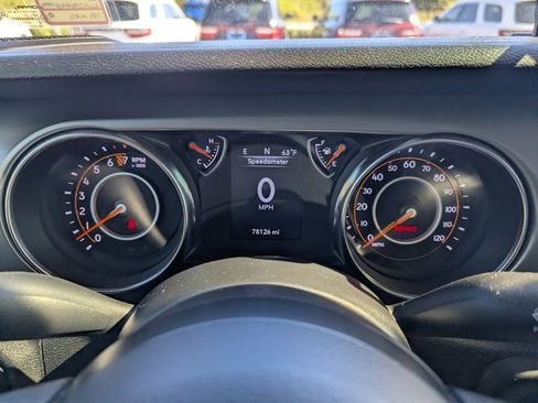 Used 2021 Jeep Gladiator Sport image 28