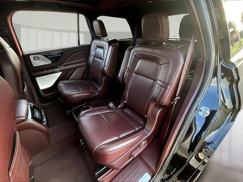 Used 2023 Lincoln Aviator Black Label w/ Dynamic Handling Package image 28