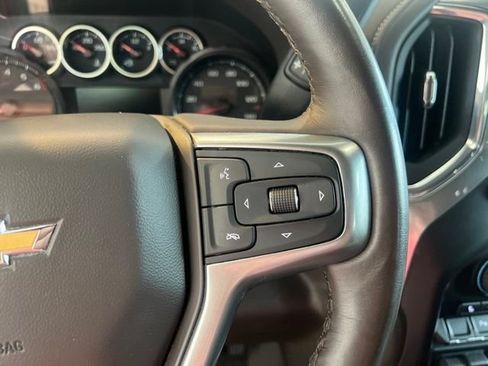 Used 2022 Chevrolet Silverado 1500 LTZ AWD/4WD image 19