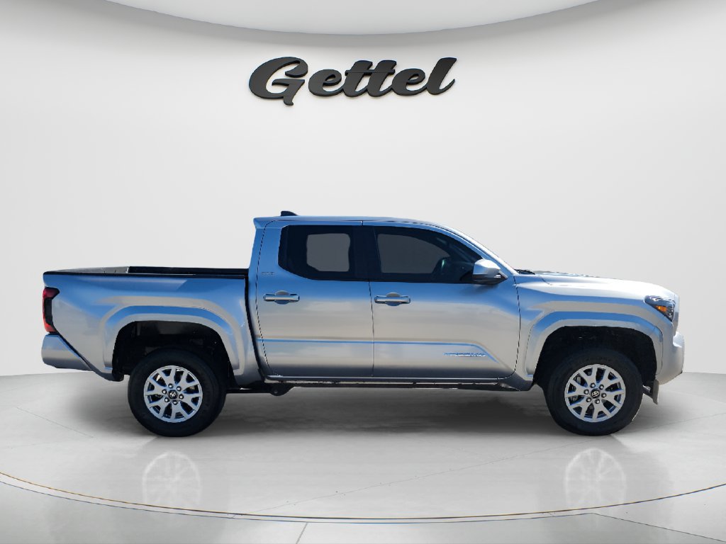 Used 2024 Toyota Tacoma SR5 RWD image 4