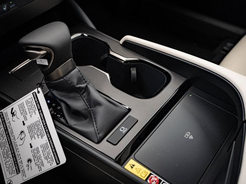 New 2025 Lexus ES 350 w/ Premium Package image 41