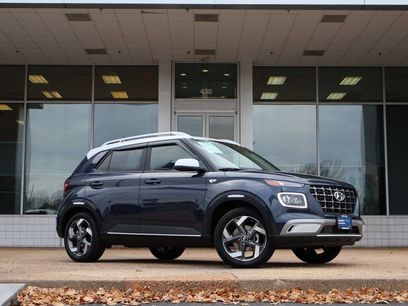 Certified 2025 Hyundai Venue Limited