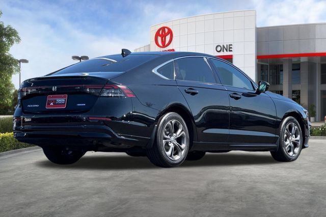 Used 2024 Honda Accord EX-L image 4