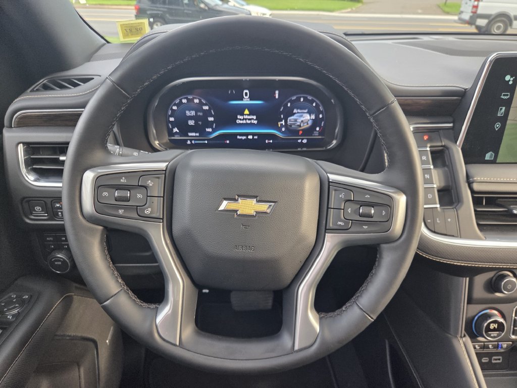 Used 2024 Chevrolet Tahoe Premier AWD/4WD image 16