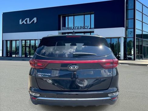 Certified 2022 Kia Sportage EX w/ EX Technology Package FWD image 5