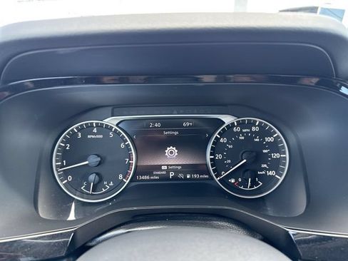 Used 2025 Nissan Pathfinder SL w/ Cargo Package FWD image 27