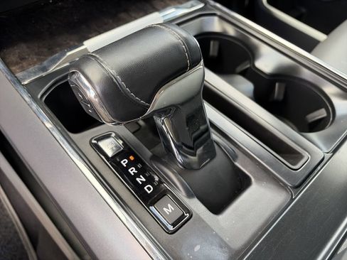 Used 2023 Ford F150 Lariat w/ Trailer Tow Package image 31