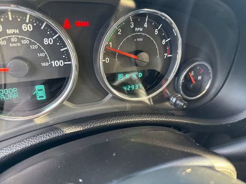Used 2013 Jeep Wrangler Unlimited Sport AWD/4WD image 20