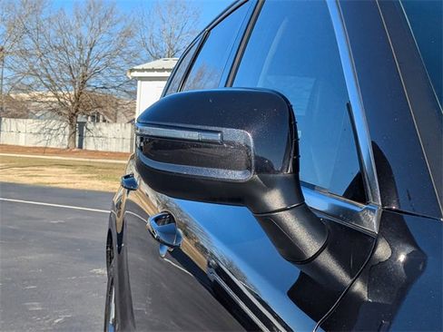 Used 2025 Kia Telluride LX image 11