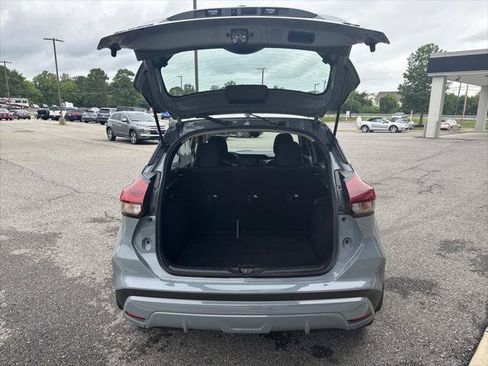 Used 2024 Nissan Kicks SV FWD image 27