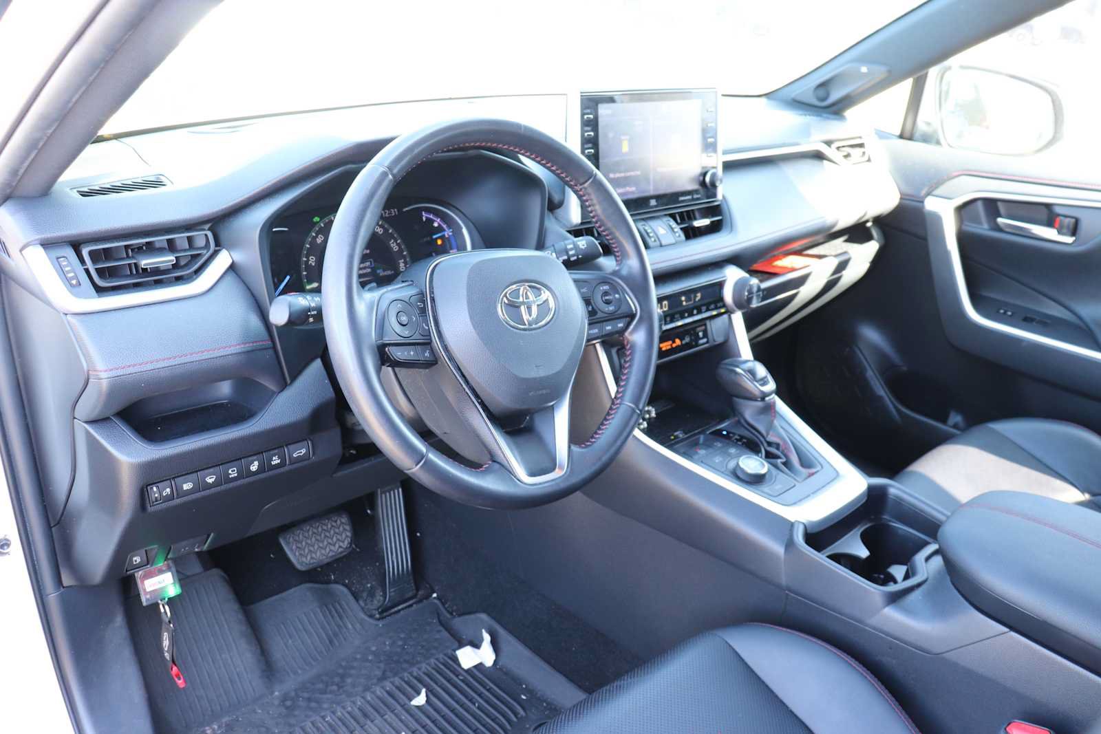 Used 2021 Toyota RAV4 XSE w/ Premium Package AWD/4WD image 10
