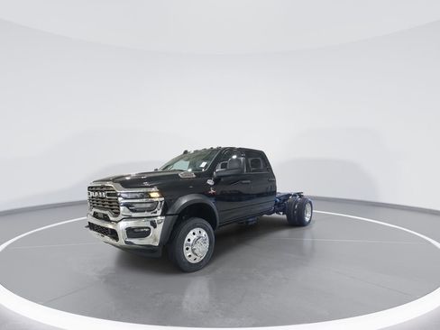New 2026 RAM 4500 Tradesman w/ Chrome Appearance Group AWD/4WD image 4