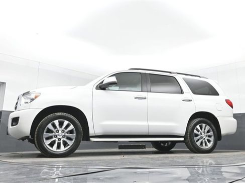 Used 2017 Toyota Sequoia Limited image 52