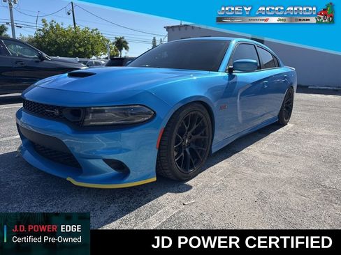 Used 2019 Dodge Charger Scat Pack image 1